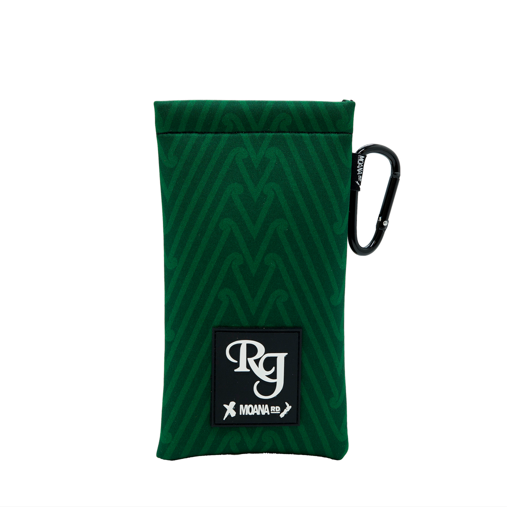 Kākāriki Pack – Bag & Sunnies