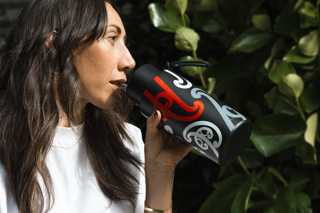Raumati Pack – Drink Bottle & Sunnies